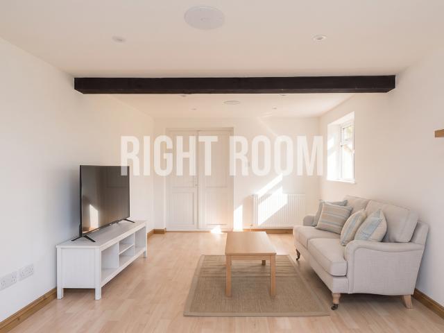 4 bedroom detached house to rent