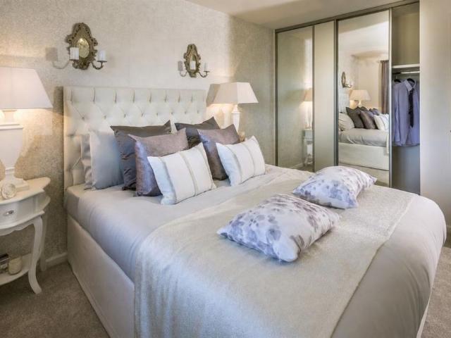 4 bedroom detached house to rent