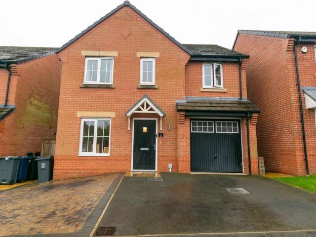 4 bedroom detached house to rent