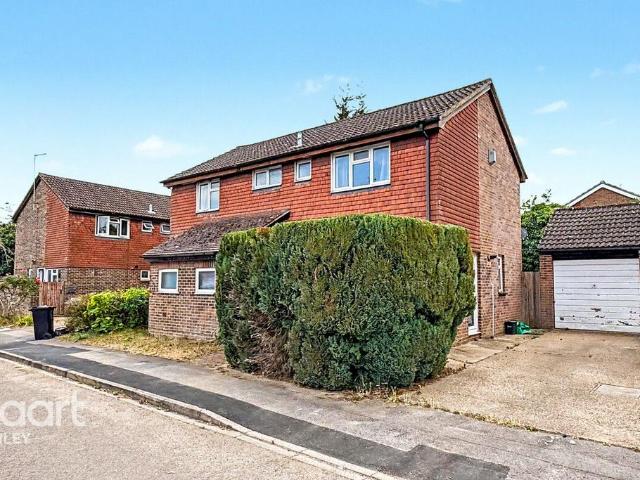 4 bedroom detached house to rent