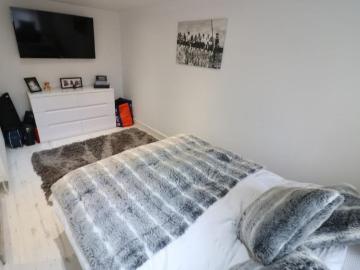 4 bedroom detached house to rent