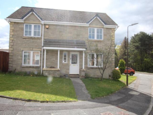 4 bedroom detached house to rent