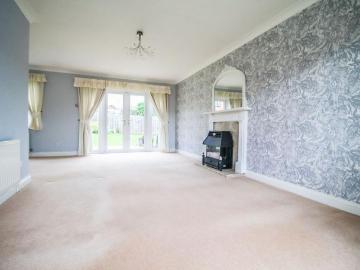4 bedroom detached house to rent