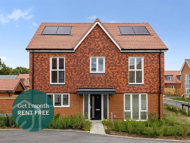 4 bedroom detached house to rent