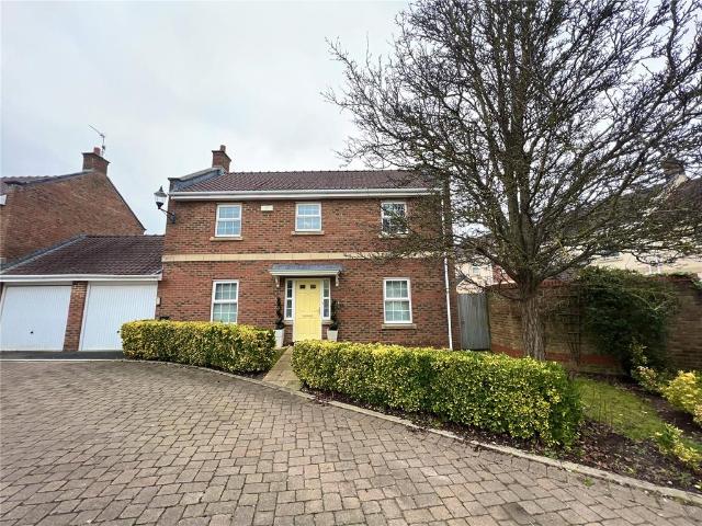 4 bedroom detached house to rent