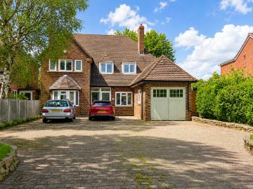 4 bedroom detached house to rent