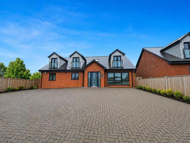 4 bedroom detached house to rent