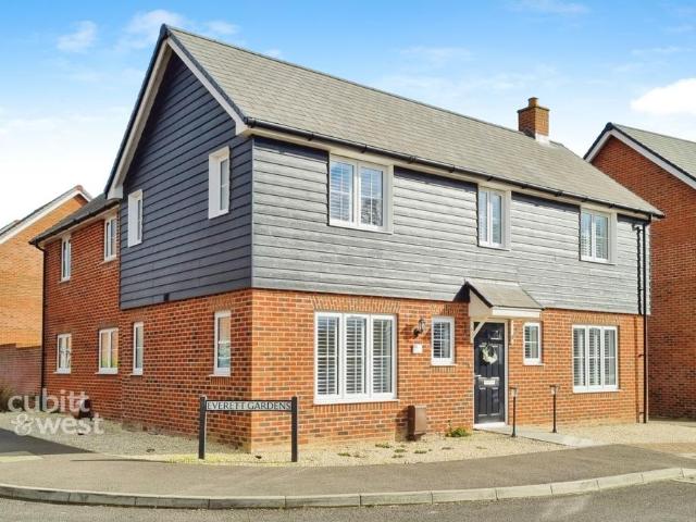 4 bedroom detached house to rent