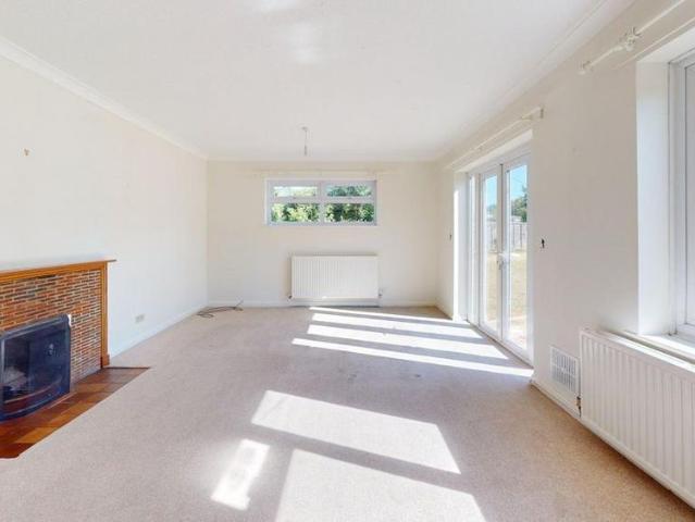 4 bedroom detached house to rent