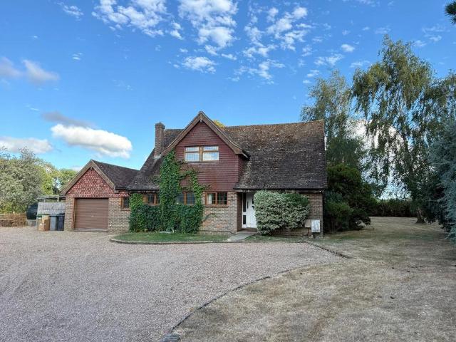 4 bedroom detached house to rent