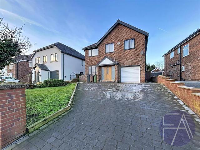 4 bedroom detached house to rent