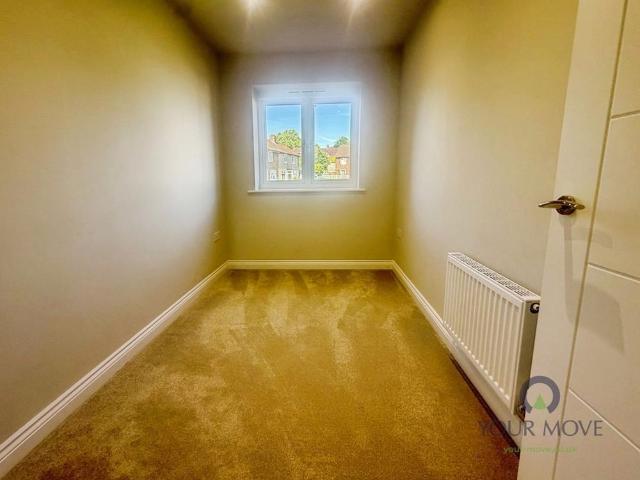 4 bedroom detached house to rent