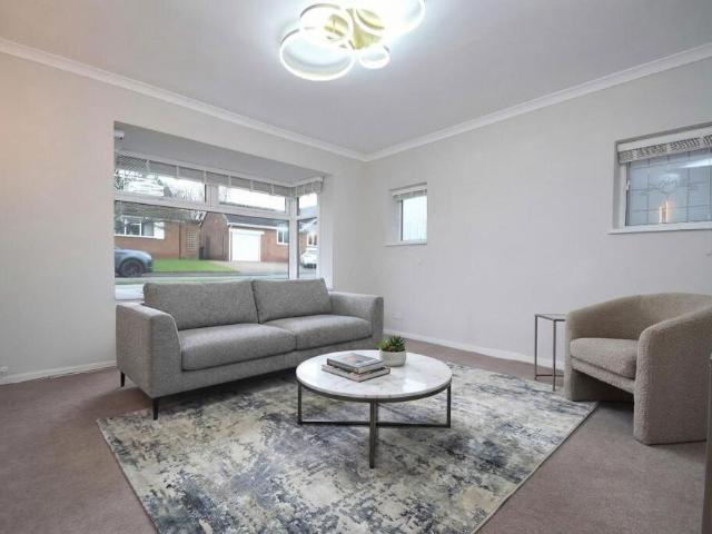 4 bedroom detached house to rent