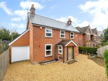 4 bedroom detached house to rent