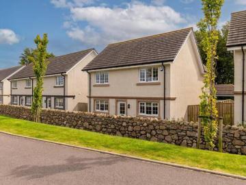 4 bedroom detached house to rent