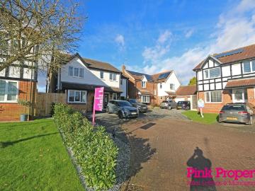4 bedroom detached house to rent
