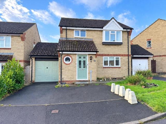 4 bedroom detached house to rent