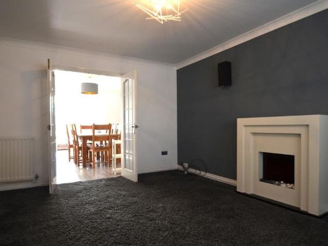 4 bedroom detached house to rent
