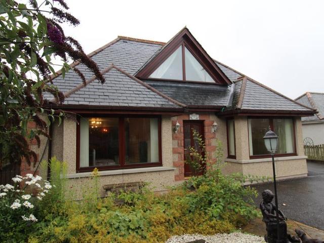 4 bedroom detached house to rent