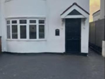 4 bedroom detached house to rent
