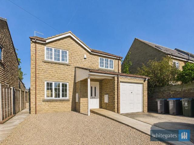 4 bedroom detached house to rent