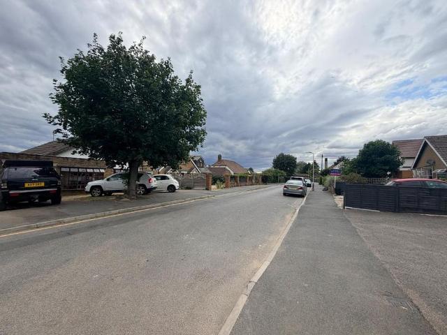 4 bedroom detached house to rent