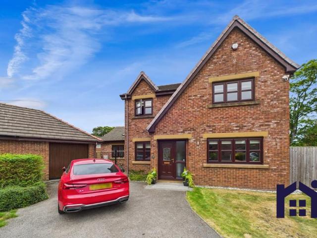 4 bedroom detached house to rent