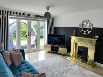 4 bedroom detached house to rent
