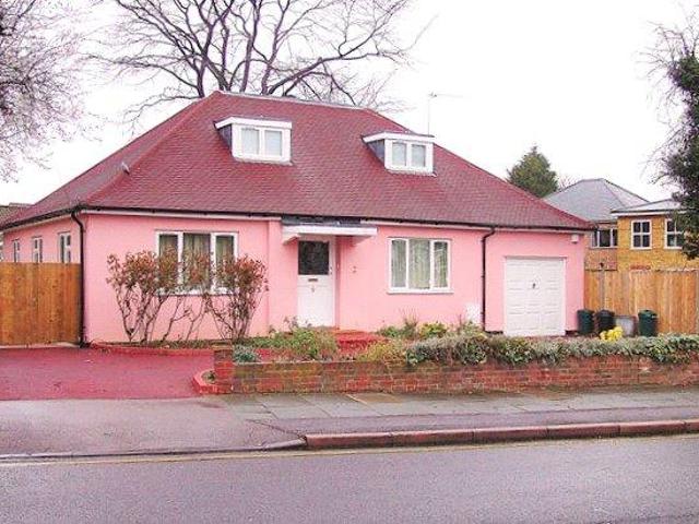 4 bedroom detached house to rent