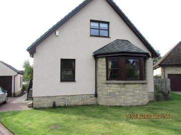 4 bedroom detached house to rent