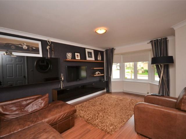 4 bedroom detached house to rent