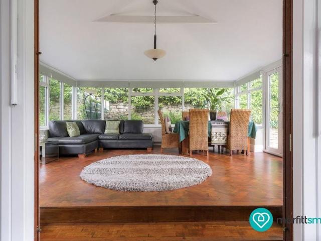 4 bedroom detached house to rent