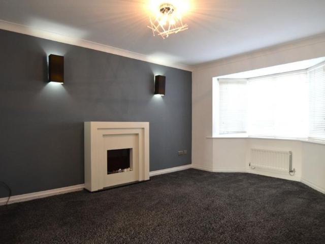 4 bedroom detached house to rent