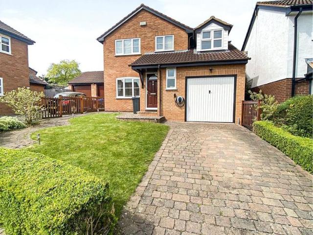4 bedroom detached house to rent