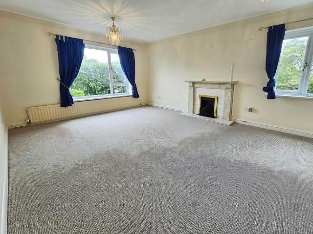 4 bedroom detached house to rent
