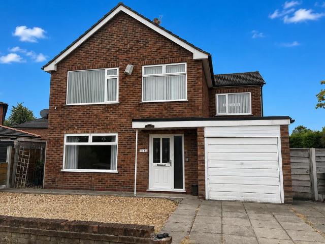 4 bedroom detached house to rent
