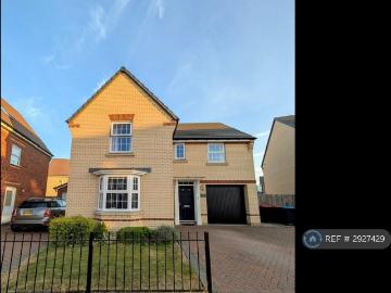 4 bedroom detached house to rent