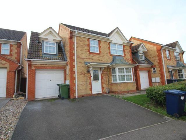 4 bedroom detached house to rent