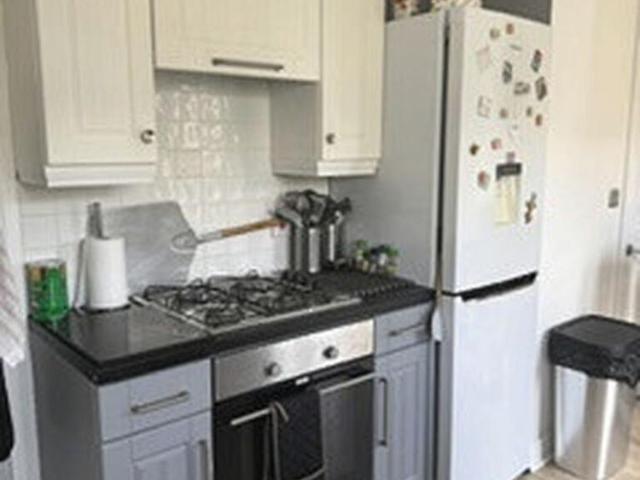 4 bedroom detached house to rent