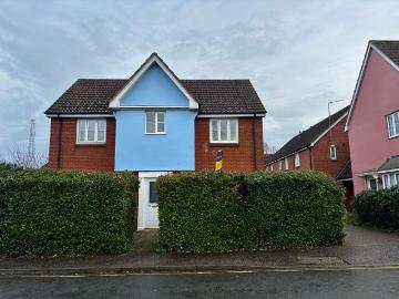 4 bedroom detached house to rent