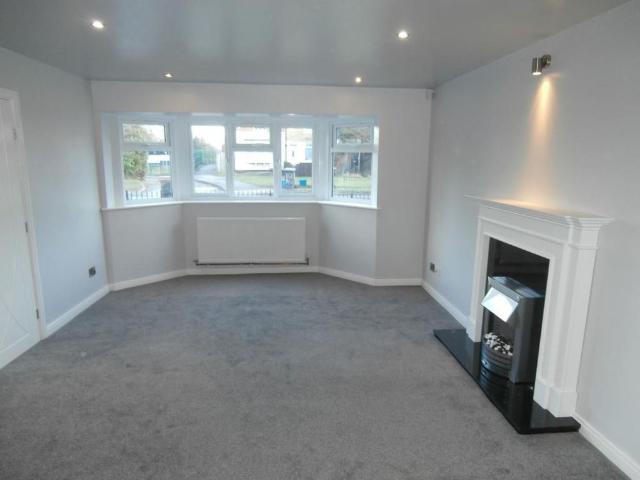 4 bedroom detached house to rent