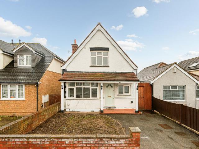 4 bedroom detached house to rent