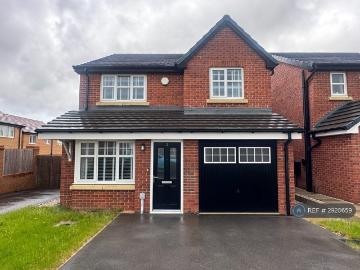 4 bedroom detached house to rent