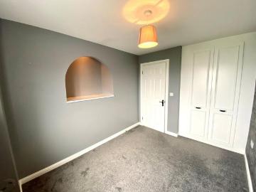 4 bedroom detached house to rent