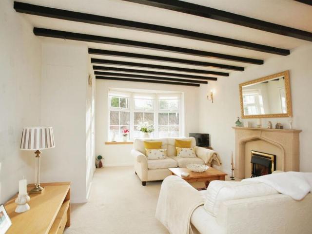 4 bedroom detached house to rent