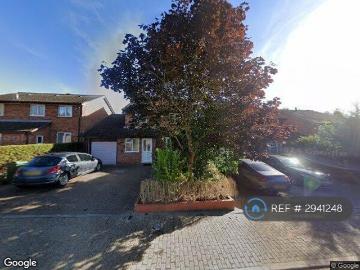 4 bedroom detached house to rent
