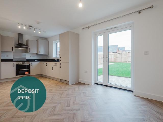 4 bedroom detached house to rent
