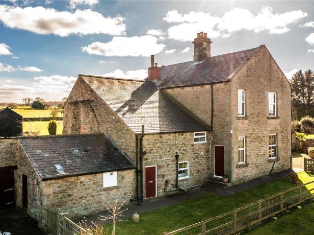 4 bedroom detached house to rent