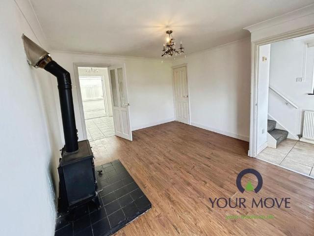 4 bedroom detached house to rent