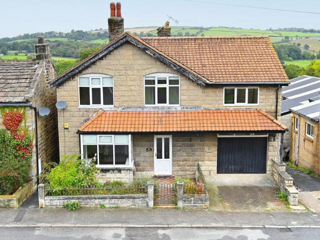 4 bedroom detached house to rent